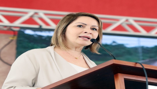 Socorro Neri sanciona lei que reconhece atividade física como essencial em Rio Branco